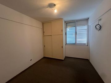 DEPTO 4 AMB EN VENTA CON COCHERA EN FLORES