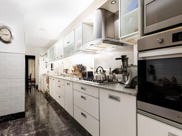Venta departamento cuatro ambientes en recoleta