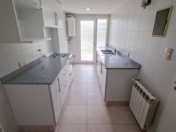 VENTA DEPARTAMENTO 2 DORMITORIOS, COCHERA/BAULERA