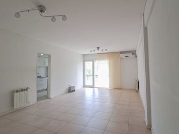 VENTA DEPARTAMENTO 2 DORMITORIOS, COCHERA/BAULERA