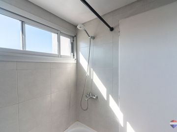 DEPARTAMENTO MONOAMBIENTE EN BALBANERA LUMINOS0