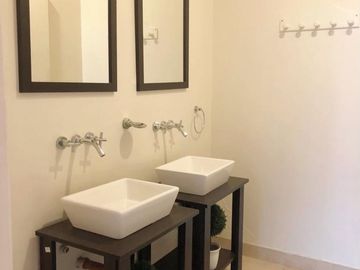 VENTA CASA 4 AMB EN BECCAR CON JARDIN APTO CRÉDITO