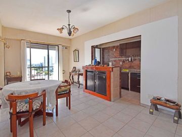 VENTA 3 AMB PISO ALTO VISTA ABIERTA Y LUZ SAAVEDRA