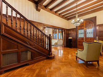 VENTA CASA EN DEVOTO CON PISCINA GARAGE Y QUINCHO