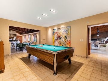 VENTA CASA EN DEVOTO CON PISCINA GARAGE Y QUINCHO
