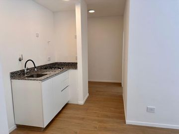 VENTA DEPARTAMENTO 2 AMB CON BALCON CHACARITA