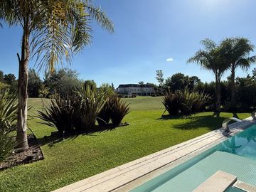 CASA 6 AMBIENTES EN ALQUILER SAINT THOMAS OESTE