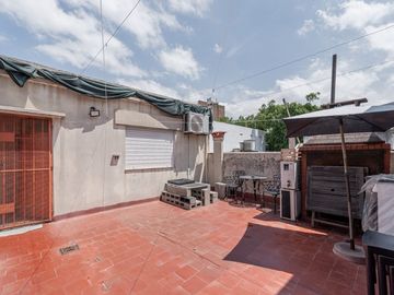 PH 5 AMB VENTA EN FLORESTA NORTE PATIO Y  TERRAZA