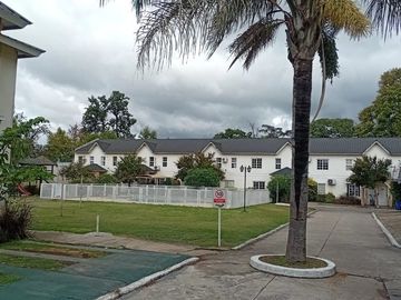 VENTA IMPECABLE DUPLEX 3 AMB. EN ARCOS DEL OESTE