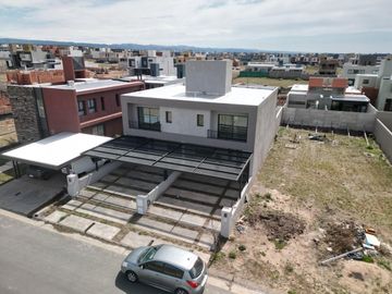 Venta Dúplex 3 Dormitorios Docta Cordoba