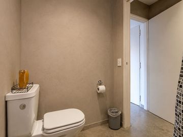 VENTA MONOAMBIENTE MODERNO CON CONTRATO ALQUILER