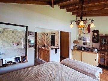 VENTA CASA EN CHACRAS DE OPEN DOOR PILETA GALPON