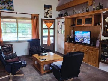 VENTA CASA EN CHACRAS DE OPEN DOOR PILETA GALPON