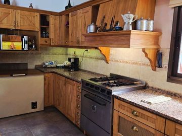 VENTA CASA EN CHACRAS DE OPEN DOOR PILETA GALPON