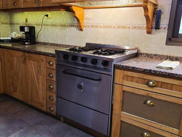 VENTA CASA EN CHACRAS DE OPEN DOOR PILETA GALPON