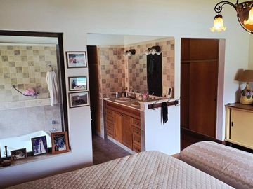 VENTA CASA EN CHACRAS DE OPEN DOOR PILETA GALPON