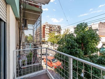 DEPARTAMENTO 3 AMB EN VENTA EN MONTE CASTRO PATIO