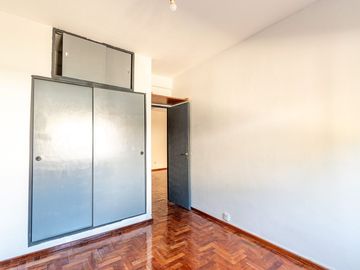 DEPARTAMENTO 3 AMB EN VENTA EN MONTE CASTRO PATIO