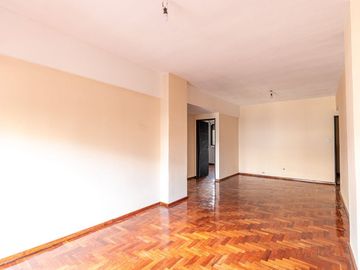 DEPARTAMENTO 3 AMB EN VENTA EN MONTE CASTRO PATIO