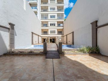 VENTA PISO 4 AMB DEPENDENCIA COCHERA CABALLITO