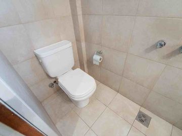 VENTA PISO 4 AMB DEPENDENCIA COCHERA CABALLITO