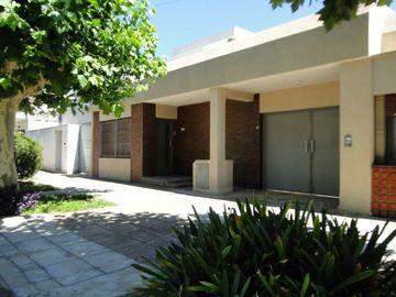 VENTA DE GALPON Y CASA EN VILLA SARMIENTO R MEJIA