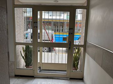 VENTA DEPTO 2 AMB AMPLIO - LINIERS-