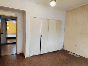 CASA 6 AMB EN MORON VENTA  + LOCAL APTA CREDITO