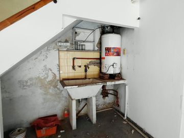 CASA 6 AMB EN MORON VENTA  + LOCAL APTA CREDITO