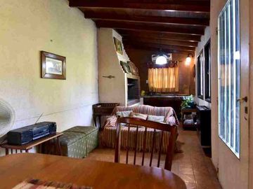 VENTA CASA AMERICANA 4 AMBS ITUZAINGO NORTE