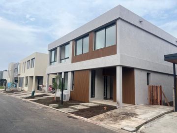 Venta casa 5 ambientes SprinkPark Pilar