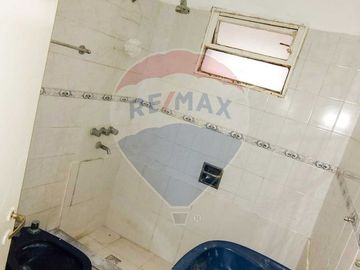 VENTA - CASA 4 AMBIENTES CON JARDÍN - CAMPANA