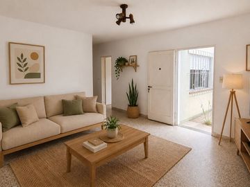 VENTA - CASA 4 AMBIENTES CON JARDÍN - CAMPANA