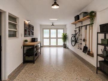 VENTA - CASA 4 AMBIENTES CON JARDÍN - CAMPANA