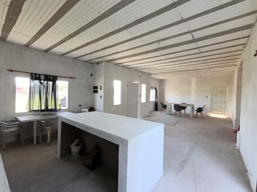 CASA EN VENTA EN CONSTRUCCIÓN BERISSO - LOS TALAS