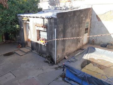 Casa al frente c/patio, galpón y Terraza - Godoy