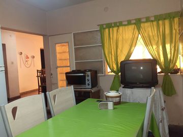 Casa al frente c/patio, galpón y Terraza - Godoy