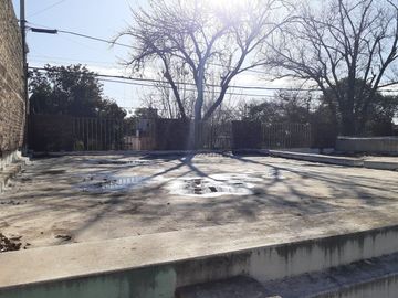 Casa al frente c/patio, galpón y Terraza - Godoy