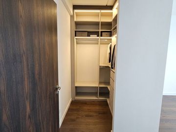 VENTA DOS AMBIENTES EN PALERMO A ESTRANAR