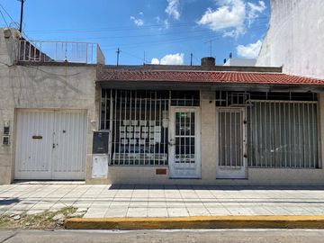 VENTA CASA 4 AMBIENTES MULTIFAMILIAR SAN JUSTO