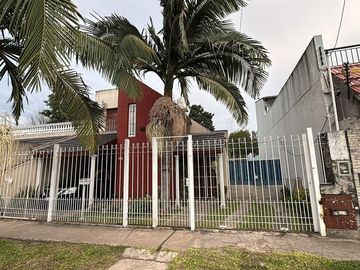 CASA 5 AMBIENTES VENTA SAN JUSTO VILLA LUZURIAGA