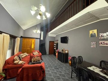 CASA 5 AMBIENTES VENTA SAN JUSTO VILLA LUZURIAGA
