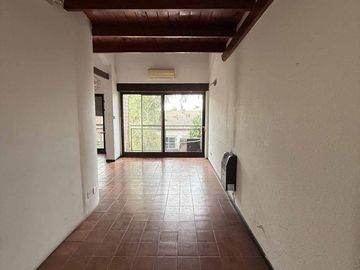 VENTA CIUDAD JARDIN DEPTO 2AMB + PLAYROOM PERMUTA