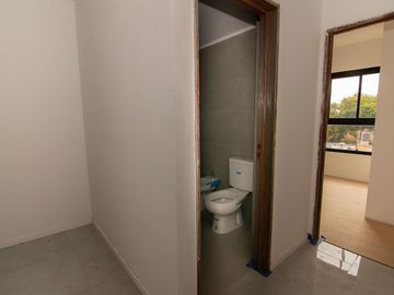 VENTA DEPTO 2 AMB CASEROS BALCON ESTRENAR FINANCIA