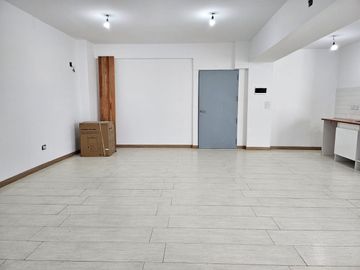 DEP. DE 3 AMBIENTES EN ALQUILER CON JARDÍN PRIVADO