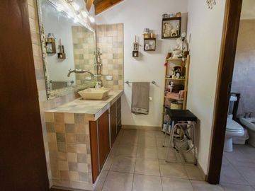 VENTA CASA 7 AMB PARQUE PILETA FINANCIA