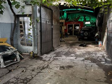 Galpón 12m frente 35m fondo con vivienda Boulogne