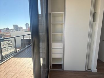 BARRIO NORTE VTA 2 amb toilette al frente balcon