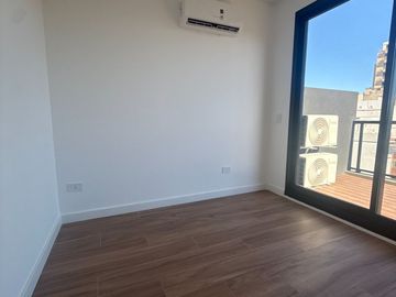 BARRIO NORTE VTA 2 amb toilette al frente balcon