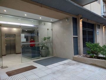 VENTA MODERNO y EXCELENTE 2 AMB- EDIF. CATEGORIA